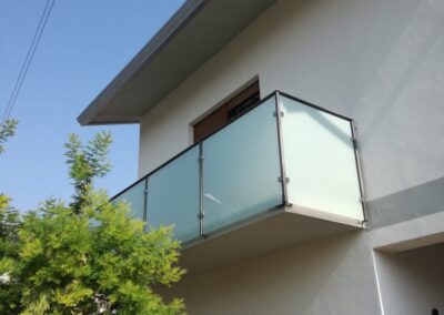 parapetti e scale esterni16