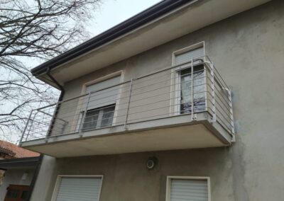 parapetti e scale esterni25